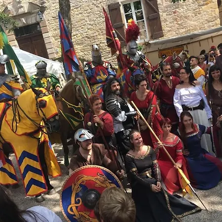 La Maison De Traverse - Gite De Caractere بيت للعطل